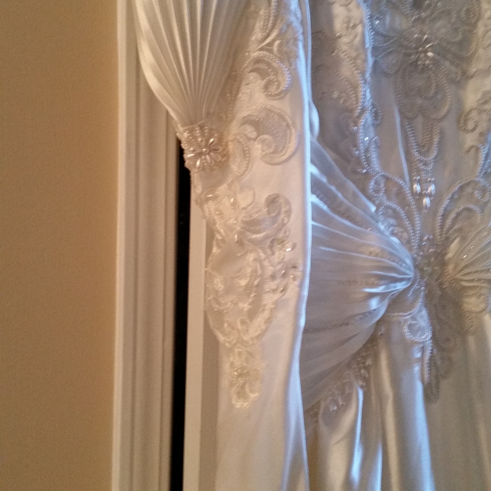 Bridal gown